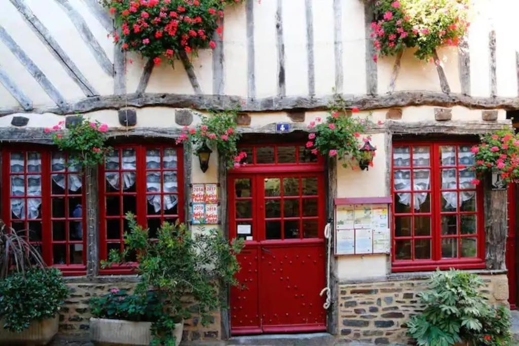Studio tout équipé centre ville Dol de Bretagne Dol-de-Bretagne Extérieur photo