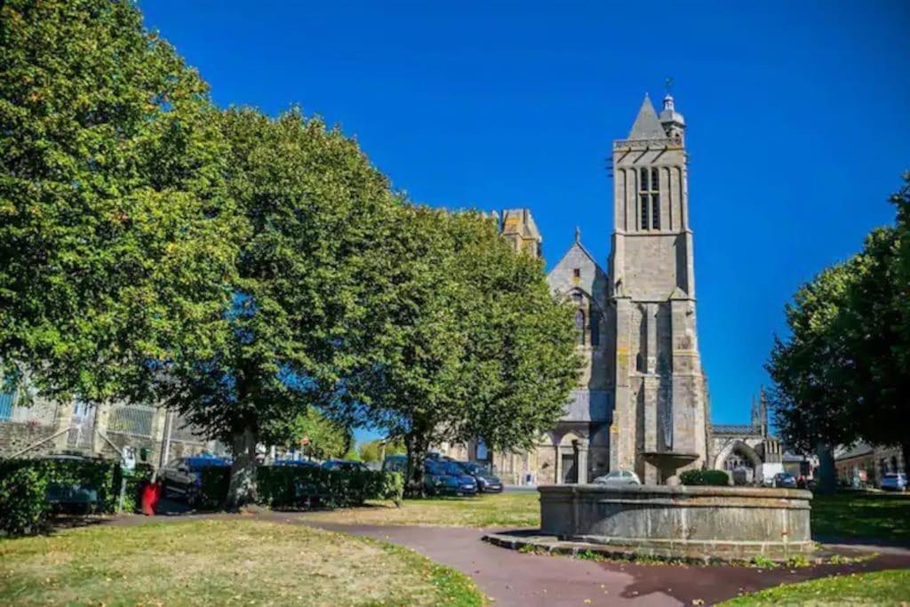 Studio tout équipé centre ville Dol de Bretagne Dol-de-Bretagne Extérieur photo
